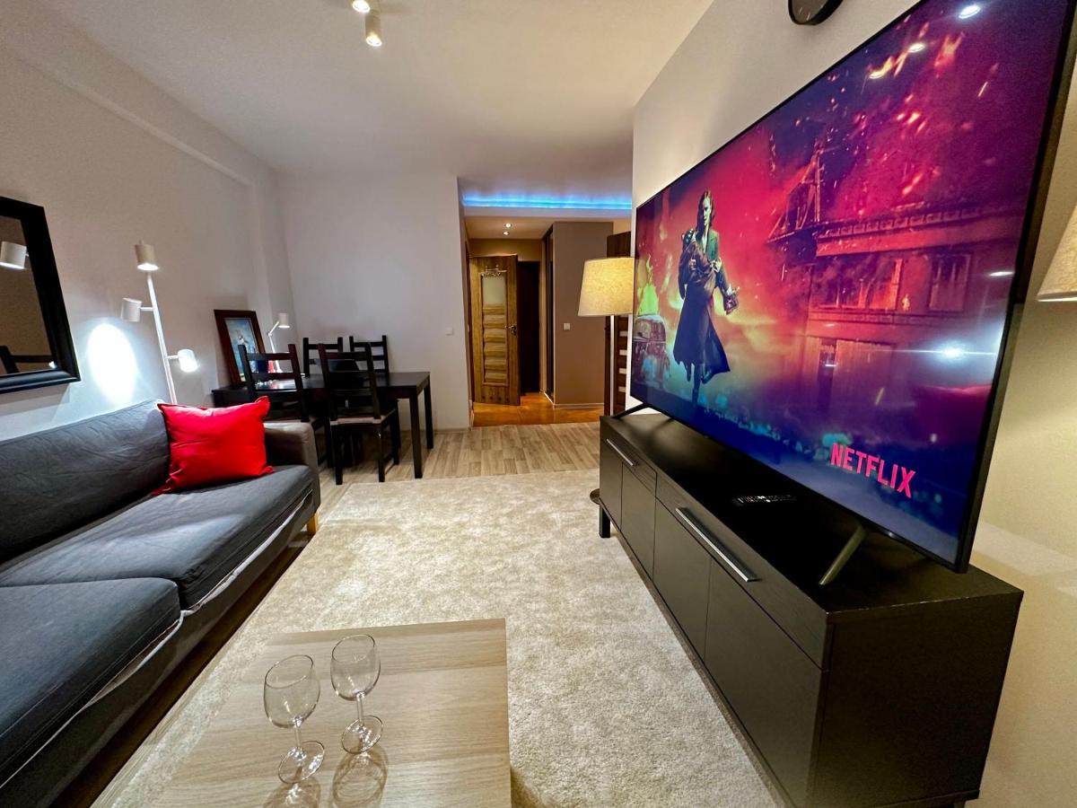 Decor 3 Metro Fast Wifi 1Gbs 80'Tv Hbo Disney Appletv Varşova Dış mekan fotoğraf
