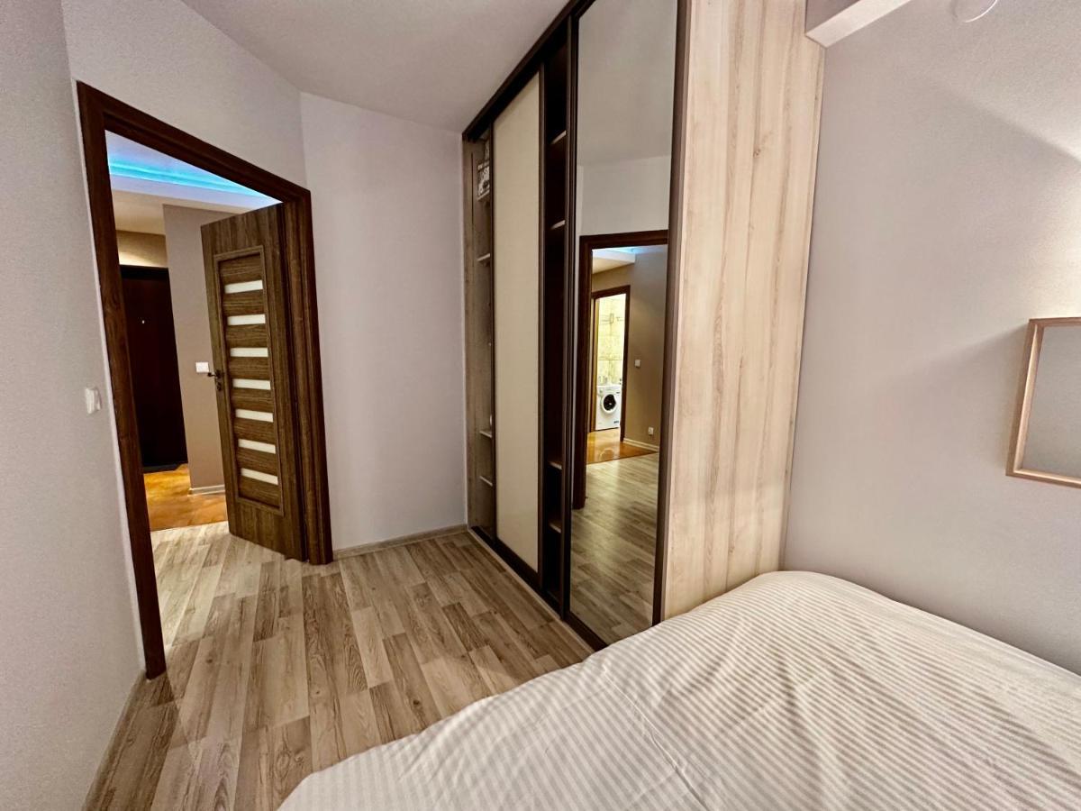 Decor 3 Metro Fast Wifi 1Gbs 80'Tv Hbo Disney Appletv Varşova Dış mekan fotoğraf