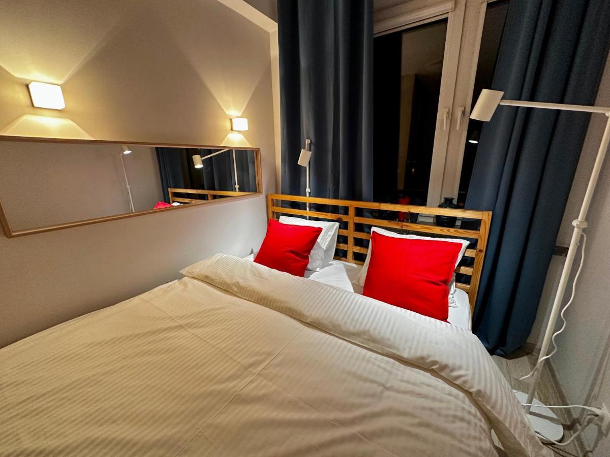 Decor 3 Metro Fast Wifi 1Gbs 80'Tv Hbo Disney Appletv Varşova Dış mekan fotoğraf