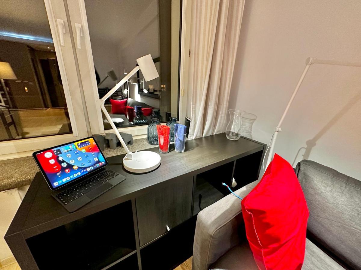 Decor 3 Metro Fast Wifi 1Gbs 80'Tv Hbo Disney Appletv Varşova Dış mekan fotoğraf
