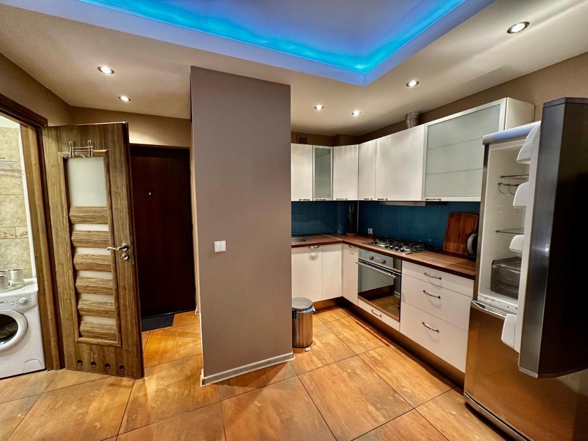 Decor 3 Metro Fast Wifi 1Gbs 80'Tv Hbo Disney Appletv Varşova Dış mekan fotoğraf